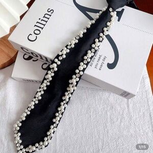 Elegant Black Pearl-Embellished Headband
